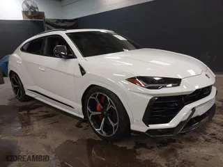2019 Lamborghini Urus with VIN ZPBUA1ZL1KLA04859, listed as a IAAI auction lot 41455275 with 13,380 mi miles. Bid and sale history available at carsss.com. Image 1.