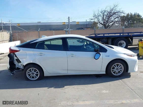 2020 Toyota Prius Prime LE with VIN JTDKARFP1L3124814, listed as a IAAI auction lot 41856134 with NaN miles. Bid and sale history available at carsss.com. Image 13.