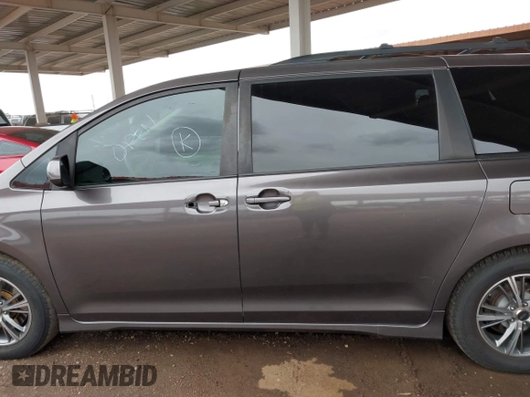 2011 Toyota Sienna SE with VIN 5TDXK3DC6BS113711, listed as a IAAI auction lot 41809910 with 174,746 mi miles. Bid and sale history available at carsss.com. Image 14.