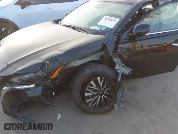 2023 Nissan Altima SV z VIN 1N4BL4DV4PN369993, wystawiony jako IAAI lot #42291109 z przebiegiem 38 500 mil mil oraz . Historia ofert i sprzedaży dostępna na DreamBid. Obrazek 6.