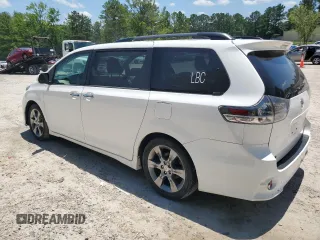 2014 Toyota Sienna SE with VIN 5TDXK3DC4ES501542, listed as a Copart auction lot 61596445 with 204,164 mi miles and Clean title. Bid and sale history available at DreamBid. Image 2.