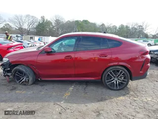 2022 BMW X6 xDrive40i with VIN 5UXCY6C02N9N38589, listed as a IAAI auction lot 41450102 with 1 mi miles. Bid and sale history available at carsss.com. Image 14.
