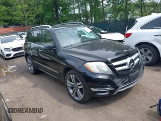 2013 Mercedes-Benz GLK 350 z VIN WDCGG5HB5DG035962, wystawiony jako IAAI lot #42483001 z przebiegiem 107 644 mil mil oraz . Historia ofert i sprzedaży dostępna na DreamBid. Obrazek 1.