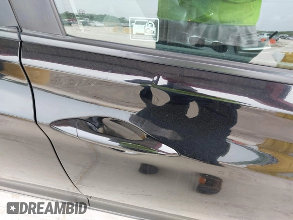 2012 Hyundai Elantra Limited with VIN KMHDH4AEXCU181497, listed as a IAAI auction lot 42634732 with 109,652 mi miles and . Bid and sale history available at DreamBid. Image 6.