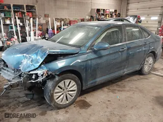 2019 Volkswagen Jetta S with VIN 3VWN57BU1KM113176, listed as a IAAI auction lot 41612971 with 139,049 mi miles. Bid and sale history available at carsss.com. Image 17.