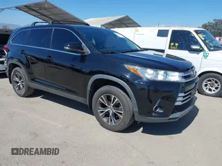 2019 Toyota Highlander LE with VIN 5TDZARFH2KS055636, listed as a IAAI auction lot 42647927 with 54,820 mi miles and . Bid and sale history available at DreamBid. Image 1.