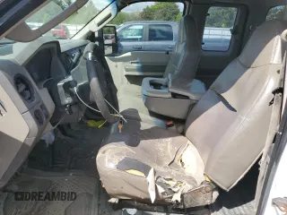 2008 Ford F-250 XL с VIN 1FTSX21508EE15568, выставлен на аукционе Copart как лот 55479405 с пробегом 441 704 миль миль и Списание • Salvage title. История ставок и продаж доступна на DreamBid. Изображение 7.