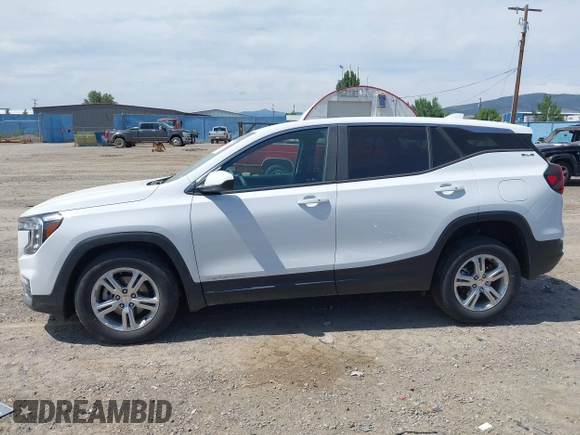 2024 GMC Terrain SLE z VIN 3GKALTEG8RL371883, wystawiony jako IAAI lot #42527163 z przebiegiem 31 053 mil mil oraz . Historia ofert i sprzedaży dostępna na DreamBid. Obrazek 14.