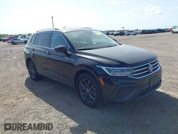 2024 Volkswagen Tiguan SE with VIN 3VVNB7AXXRM031028, listed as a IAAI auction lot 41832841 with 16,170 mi miles and . Bid and sale history available at DreamBid. Image 1.