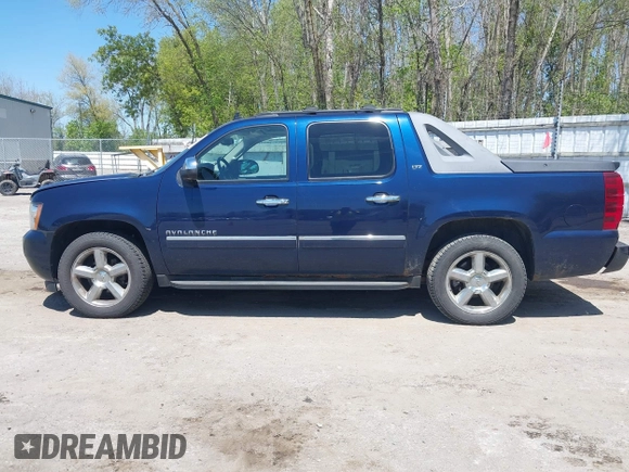 2011 Chevrolet Avalanche LTZ with VIN 3GNTKGE38BG194446, listed as a IAAI auction lot 42225609 with 135,183 mi miles and . Bid and sale history available at DreamBid. Image 14.