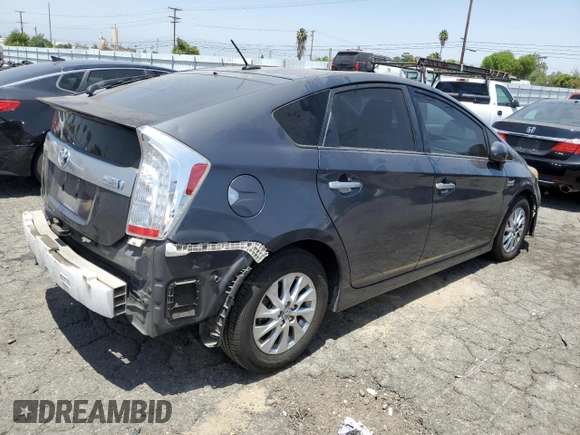 2014 Toyota Prius with VIN JTDKN3DP1E3056795, listed as a Copart auction lot 61605975 with 211,392 mi miles and Salvage title. Bid and sale history available at DreamBid. Image 3.