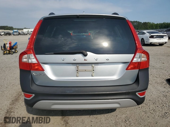 2013 Volvo XC70 3.2L z VIN YV4952BL3D1168448, wystawiony jako Copart lot #57551705 z przebiegiem 70 692 mil mil oraz Szkoda całkowita • Salvage title. Historia ofert i sprzedaży dostępna na DreamBid. Obrazek 6.