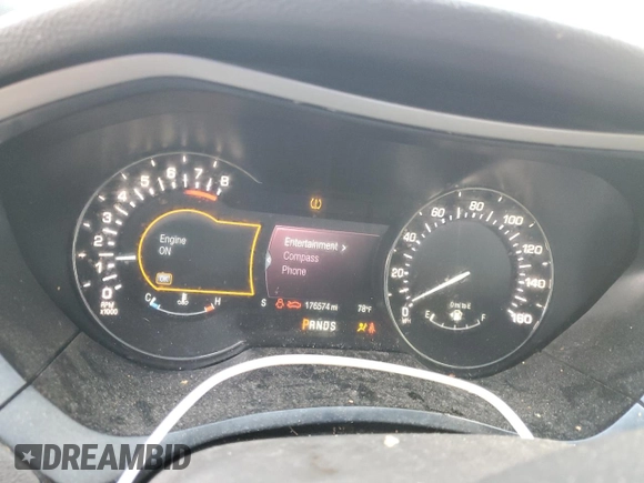 2013 Lincoln MKZ z VIN 3LN6L2G93DR823802, wystawiony jako Copart lot #56592525 z przebiegiem 176 574 mil mil oraz Szkoda całkowita • Salvage title. Historia ofert i sprzedaży dostępna na DreamBid. Obrazek 9.