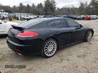 2015 Porsche Panamera 4 z VIN WP0AA2A76FL001864, wystawiony jako Copart lot #40833453 z przebiegiem 71 740 mil mil oraz . Historia ofert i sprzedaży dostępna na DreamBid. Obrazek 3.