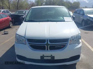 2017 Dodge Grand Caravan SE Plus z VIN 2C4RDGBG2HR741587, wystawiony jako IAAI lot #41965041 z przebiegiem 88 112 mil mil oraz . Historia ofert i sprzedaży dostępna na DreamBid. Obrazek 12.