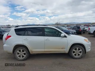 2009 Toyota RAV4 Ltd with VIN JTMBK31V295082912, listed as a IAAI auction lot 42084251 with 140,734 mi miles. Bid and sale history available at carsss.com. Image 13.