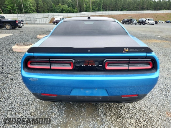 2019 Dodge Challenger R/T Scat Pack z VIN 2C3CDZFJ0KH525875, wystawiony jako Copart lot #58517635 z przebiegiem 85 017 mil mil oraz Szkoda całkowita • Salvage title. Historia ofert i sprzedaży dostępna na DreamBid. Obrazek 6.