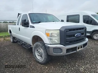 2015 Ford F-250 XLT z VIN 1FT7X2B62FEA41846, wystawiony jako IAAI lot #42740615 z przebiegiem 179 837 mil mil oraz . Historia ofert i sprzedaży dostępna na DreamBid. Obrazek 9.