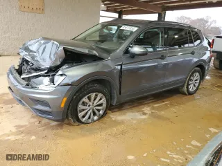 2018 Volkswagen Tiguan S with VIN 3VV1B7AX9JM206548, listed as a Copart auction lot 85611954 with 58,464 mi miles and Salvage Title. Bid and sale history available at carsss.com. Image 1.