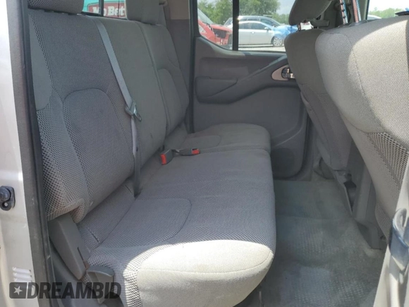 2016 Nissan Frontier SV z VIN 1N6AD0ER5GN764047, wystawiony jako Copart lot #57526995 z przebiegiem 152 487 mil mil oraz Szkody całkowita. Historia ofert i sprzedaży dostępna na DreamBid. Obrazek 10.