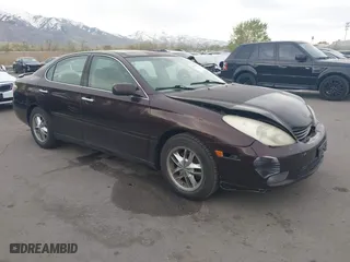 2003 Lexus ES 300 with VIN JTHBF30G930103166, listed as a IAAI auction lot 42019548 with 176,241 mi miles. Bid and sale history available at carsss.com. Image 1.