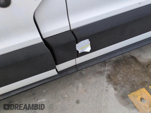 2019 Ford Transit с VIN 1FTYR3XM8KKA82456, выставлен на аукционе Copart как лот 75088664 с пробегом Не указан миль и Списание • Salvage title. История ставок и продаж доступна на DreamBid. Изображение 13.