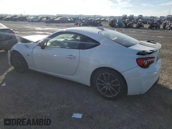 2017 Toyota 86 with VIN JF1ZNAA16H8708522, listed as a Copart auction lot 86366344 with 86,197 mi miles and Clean Title. Bid and sale history available at carsss.com. Image 2.