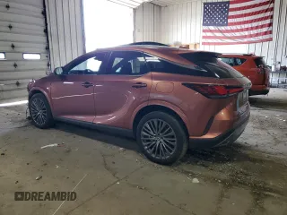 2024 Lexus RX 350h z VIN 2T2BBMCA3RC063302, wystawiony jako Copart lot #56977445 z przebiegiem 653 mil mil oraz Szkody całkowita. Historia ofert i sprzedaży dostępna na DreamBid. Obrazek 2.