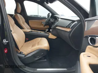2017 Volvo XC90 Momentum with VIN YV4A22PK0H1138979, listed as a IAAI auction lot 41688278 with 129,907 mi miles. Bid and sale history available at carsss.com. Image 5.