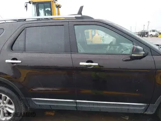 2013 Ford Explorer XLT with VIN 1FM5K8D87DGA33620, listed as a IAAI auction lot 41529226 with 116,565 mi miles. Bid and sale history available at carsss.com. Image 13.