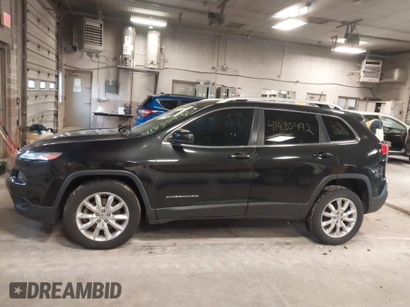 2016 Jeep Cherokee Limited with VIN 1C4PJMDB1GW304332, listed as a IAAI auction lot 41835492 with 84,567 mi miles. Bid and sale history available at carsss.com. Image 14.