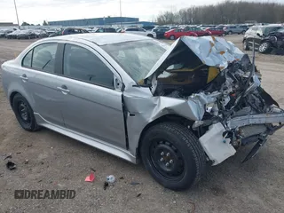 2011 Mitsubishi Lancer ES z VIN JA32U2FUXBU011035, wystawiony jako IAAI lot #42180357 z przebiegiem 103 640 mil mil oraz . Historia ofert i sprzedaży dostępna na DreamBid. Obrazek 1.