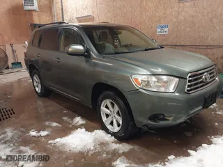 2009 Toyota Highlander with VIN JTEES41A892147842, listed as a IAAI auction lot 41469209 with 381,849 mi miles. Bid and sale history available at carsss.com. Image 1.