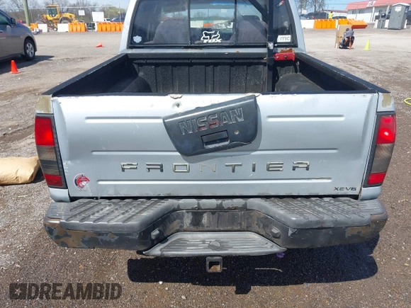 2001 Nissan Frontier SE z VIN 1N6ED27T11C371123, wystawiony jako IAAI lot #41874917 z przebiegiem 291 582 mil mil oraz . Historia ofert i sprzedaży dostępna na DreamBid. Obrazek 6.