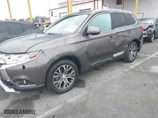 2017 Mitsubishi Outlander SE with VIN JA4AD3A32HZ029150, listed as a IAAI auction lot 41193804 with 60,139 mi miles. Bid and sale history available at carsss.com. Image 6.