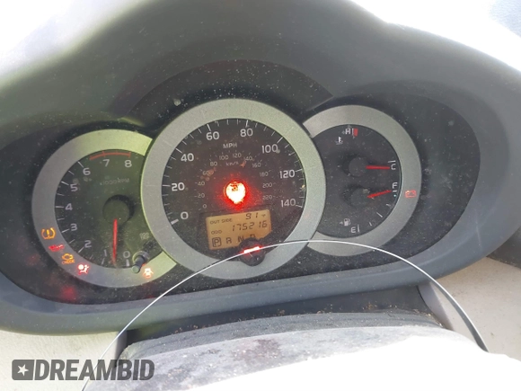 2007 Toyota RAV4 with VIN JTMZD33V475075446, listed as a IAAI auction lot 40643030 with 175,216 mi miles. Bid and sale history available at carsss.com. Image 7.