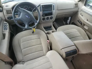 2003 Ford Explorer XLT with VIN 1FMZU63K63UB10345, listed as a Copart auction lot 61130955 with 116,918 mi miles and Salvage title. Bid and sale history available at DreamBid. Image 8.