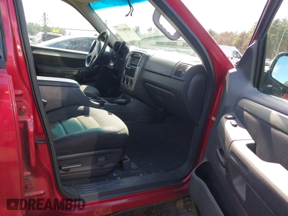 2003 Ford Explorer XLT with VIN 1FMZU73W43ZB26832, listed as a IAAI auction lot 41986357 with 159,538 mi miles and . Bid and sale history available at DreamBid. Image 5.