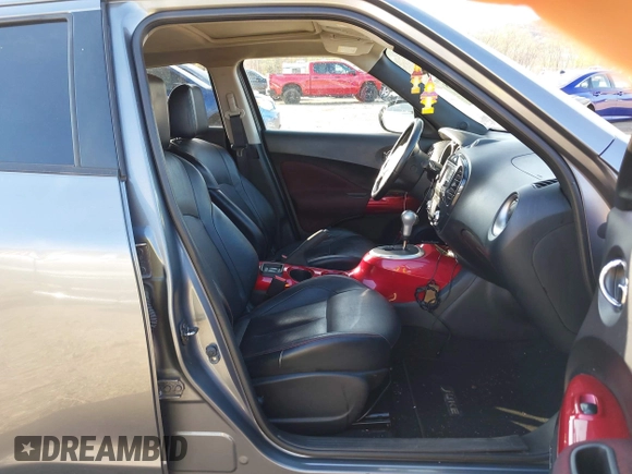 2014 Nissan Juke S with VIN JN8AF5MV5ET359232, listed as a IAAI auction lot 42097888 with Not Provided miles. Bid and sale history available at carsss.com. Image 5.