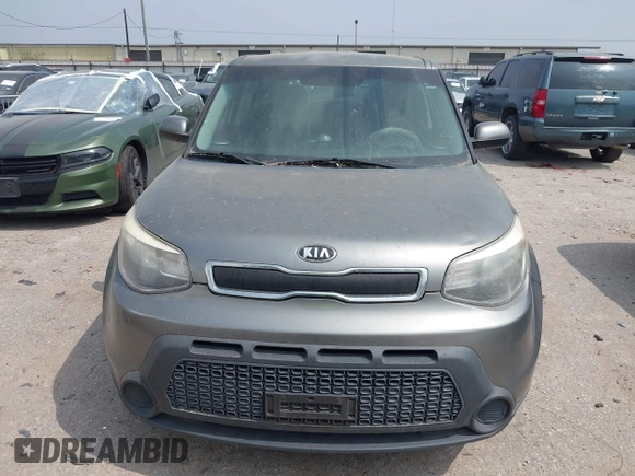 2014 Kia Soul with VIN KNDJN2A20E7072753, listed as a IAAI auction lot 41802683 with 147,357 mi miles. Bid and sale history available at carsss.com. Image 6.