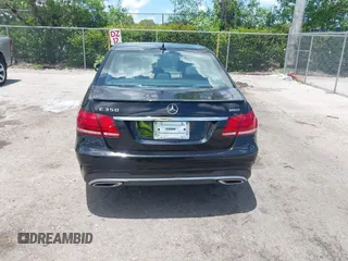 2014 Mercedes-Benz E 350 Sport with VIN WDDHF5KB8EA905977, listed as a IAAI auction lot 42529185 with 133,071 mi miles and . Bid and sale history available at DreamBid. Image 17.