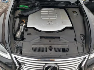 2016 Lexus LS 460 z VIN JTHCL5EF3G5026392, wystawiony jako Copart lot #88937385 z przebiegiem 81 110 mil mil oraz Szkoda całkowita • Salvage title. Historia ofert i sprzedaży dostępna na DreamBid. Obrazek 11.