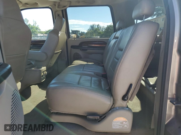 2005 Ford Excursion Limited с VIN 1FMNU43S55EB45717, выставлен на аукционе Copart как лот 47035815 с пробегом 140 723 миль миль и Списание • Salvage title. История ставок и продаж доступна на DreamBid. Изображение 11.