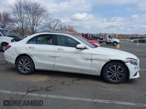 2015 Mercedes-Benz C-Class C 300 Luxury with VIN 55SWF4KB5FU026651, listed as a IAAI auction lot 41892311 with 101,285 mi miles. Bid and sale history available at carsss.com. Image 12.