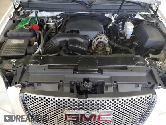 2012 GMC Yukon Denali with VIN 1GKS2EEF4CR147472, listed as a Copart auction lot 73318464 with 133,953 mi miles and Clean Title. Bid and sale history available at carsss.com. Image 12.
