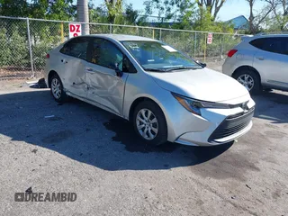 2025 Toyota Corolla LE z VIN 5YFB4MDE9SP240814, wystawiony jako IAAI lot #41828105 z przebiegiem 6 180 mil mil oraz . Historia ofert i sprzedaży dostępna na DreamBid. Obrazek 1.