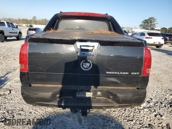 2003 Cadillac Escalade EXT z VIN 3GYEK63N03G181153, wystawiony jako Copart lot #44032465 z przebiegiem 211 093 mil mil oraz Tytuł czysty. Historia ofert i sprzedaży dostępna na DreamBid. Obrazek 6.