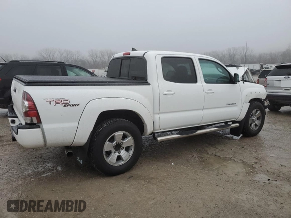 2013 Toyota Tacoma with VIN 3TMLU4EN8DM131287, listed as a Copart auction lot 86551044 with 132,499 mi miles and Salvage title. Bid and sale history available at DreamBid. Image 3.