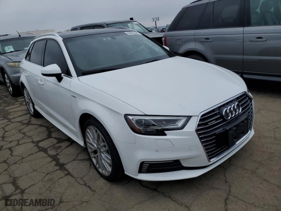 2018 Audi A3 Sportback e-tron Premium Plus with VIN WAUTPBFF7JA081636, listed as a Copart auction lot 38582684 with 55,955 mi miles. Bid and sale history available at carsss.com. Image 4.