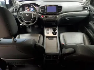 2022 Honda Ridgeline RTL with VIN 5FPYK3F52NB038976, listed as a Copart auction lot 57803425 with 33,897 mi miles and Non repairable. Bid and sale history available at DreamBid. Image 8.